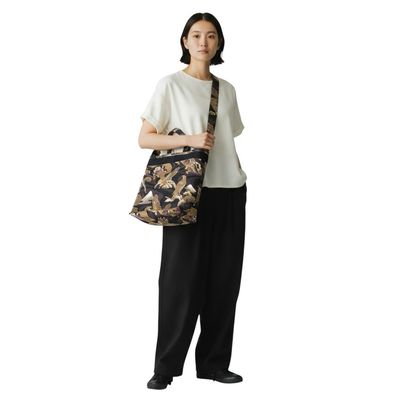 Shoulder Bag With Knot